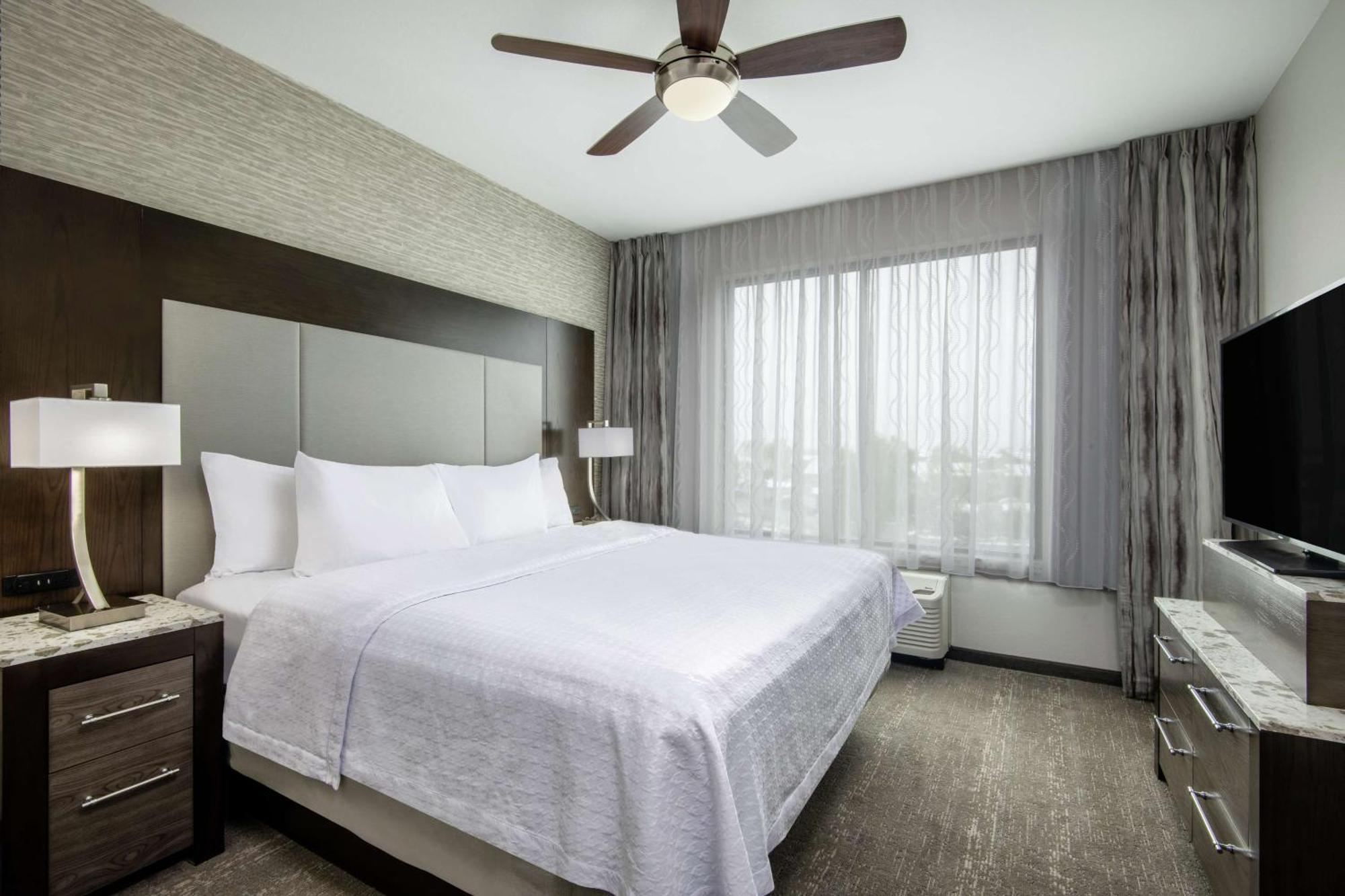 Homewood Suites By Hilton Стимбот Спрингс Экстерьер фото
